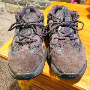 Yeezy 500 utility black size 9